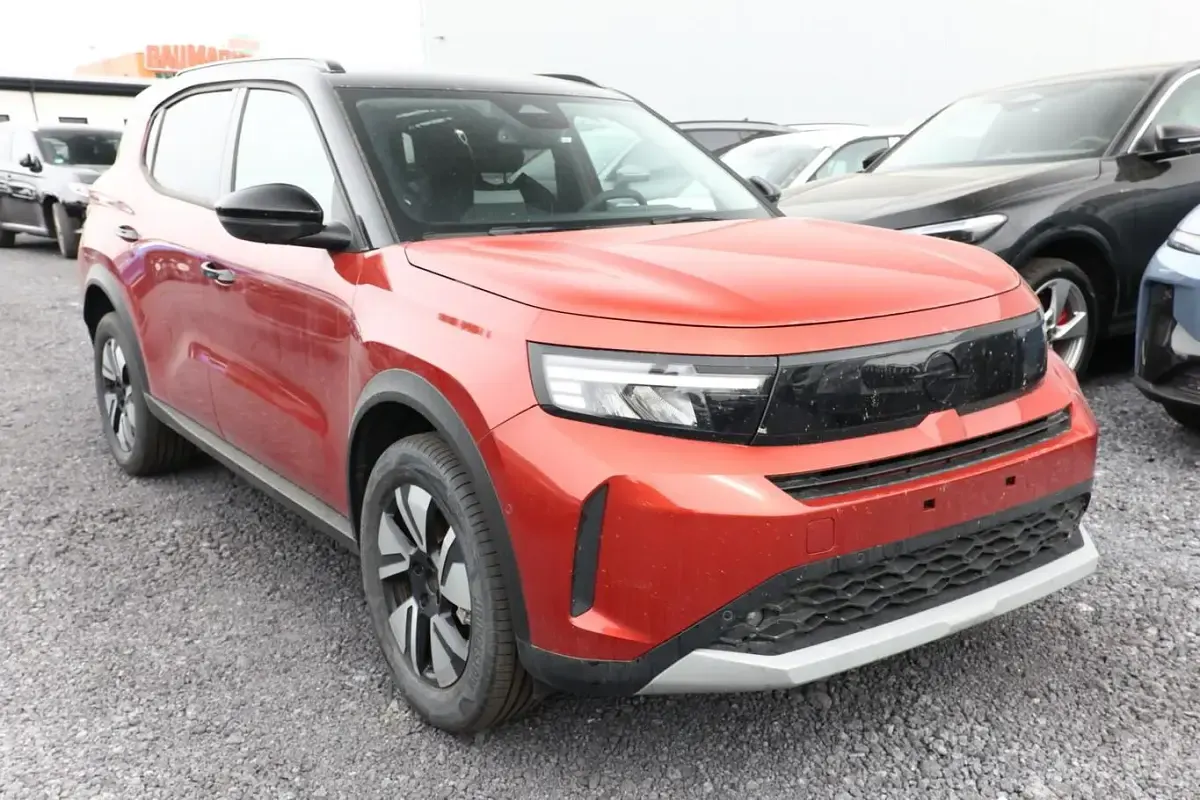 Neu Opel Frontera 145 PS (106 kW) 2026 Kanyon orange  metallic SUV