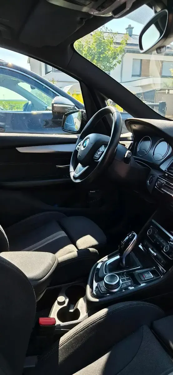 Gebraucht BMW 220 Gran Tourer 192 PS (141 kW) 2020 Braun Van / Kleinbus