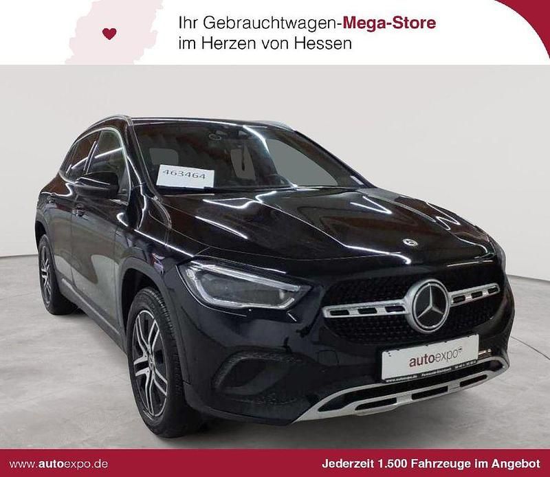 Schwarz Gebraucht 2022 Mercedes GLA200 Progressive SUV | 26.989 € (Guter Preis) - Bild 1/4