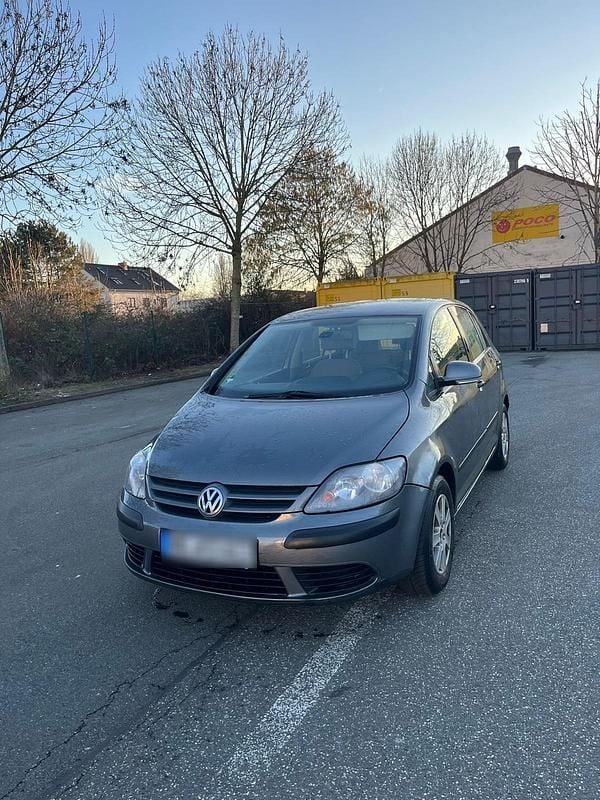 Gebraucht VW Golf IV 105 PS (77 kW) 2005 Silber Kleinwagen