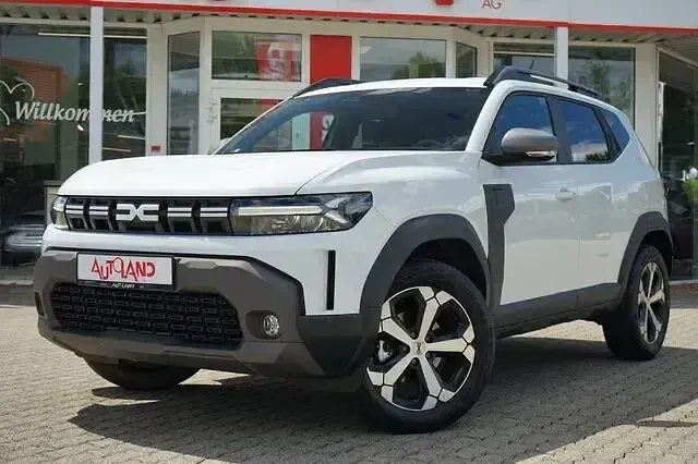 Neu Dacia Duster 143 PS (105 kW) 2025 Weiß SUV