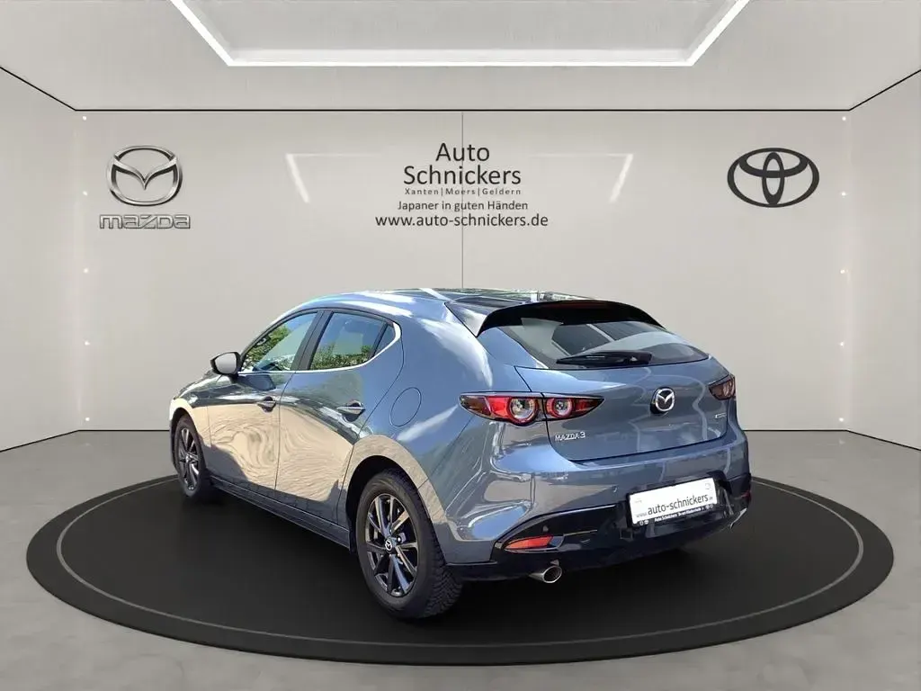Używany Mazda 3 Basis 122 KM (89 kW) 2020 Szary Sedan/Limuzyna