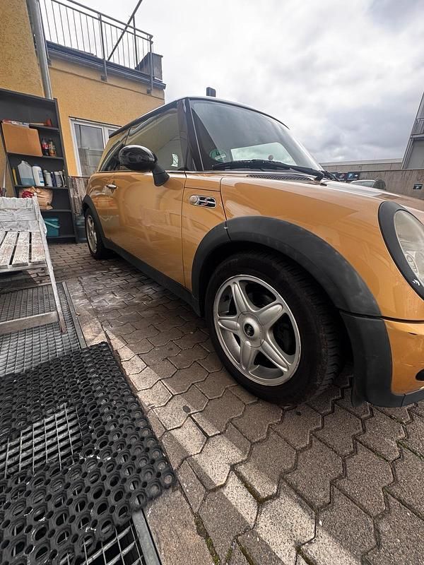Gebraucht Mini Cooper 90 PS (66 kW) 2003 Gold Kleinwagen