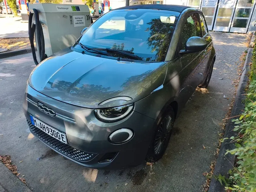 Gebraucht Fiat 500e Icon 86 kW (118 PS) 2021 Silber Cabrio