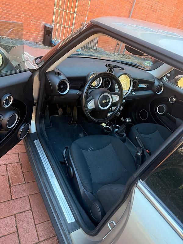 Second-hand Mini ONE 95 CP (69 kW) 2006 Gri Hatchback