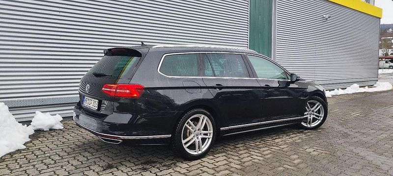 Gebraucht VW Passat Highline 190 PS (139 kW) 2019 Schwarz Kombi