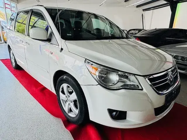 Gebraucht VW Routan 287 PS (211 kW) 2011 Weiß Van / Kleinbus