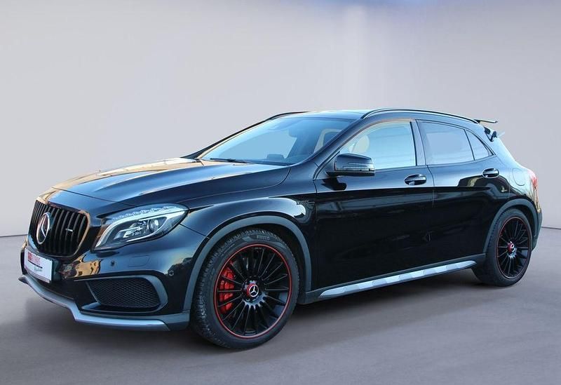 Schwarz Gebraucht 2016 Mercedes GLA45 AMG AMG SUV | 25.990 € (Fairer Preis) - Bild 1/4