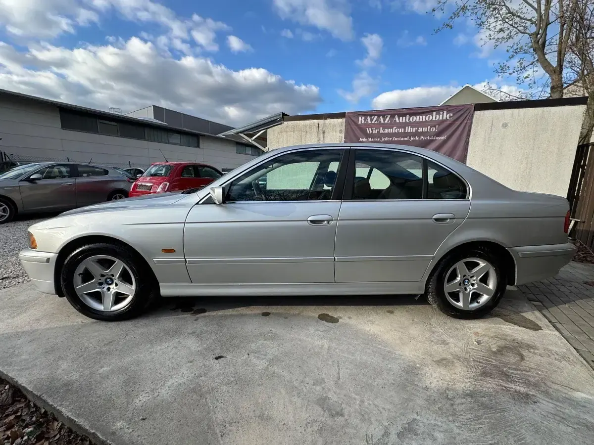 Gebraucht BMW 530 Exclusive 231 PS (169 kW) 2003 Silber Limousine