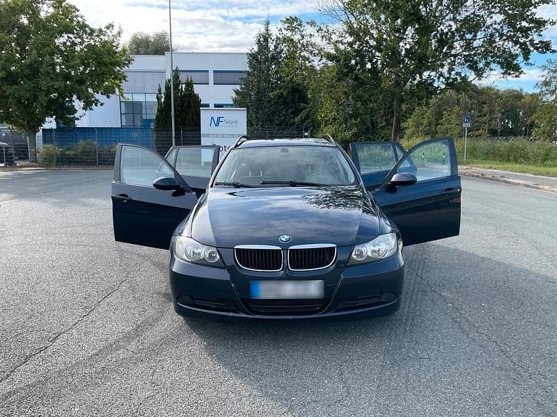 Gebraucht BMW 320 M Sport 150 PS (110 kW) 2005 Blau Kombi