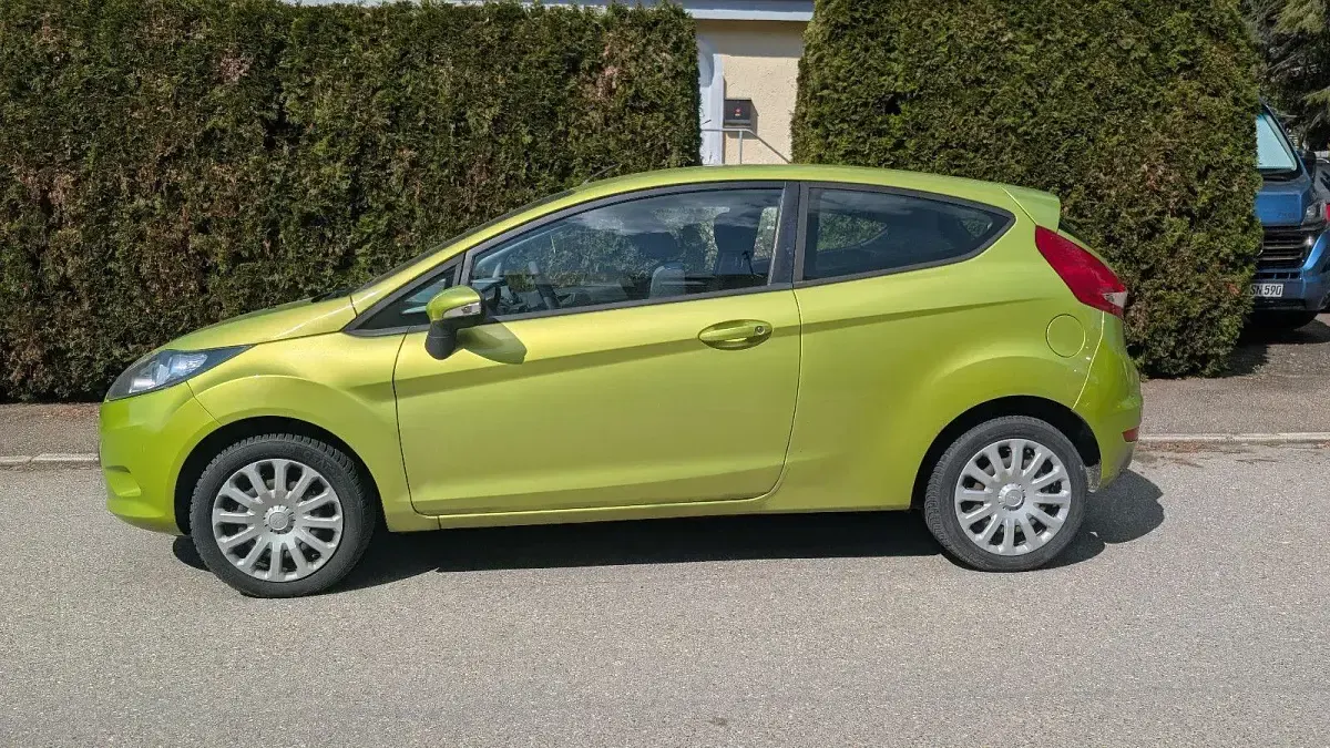 Gebraucht Ford Fiesta 60 PS (44 kW) 2009 Grün Limousine
