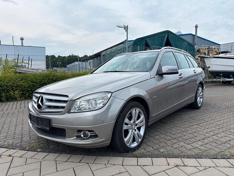 Grau Gebraucht 2008 Mercedes C220 Avantgarde Kombi | 3.899 € (Etwas zu teuer) - Bild 1/4