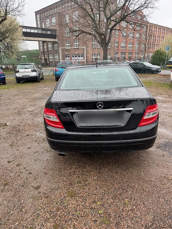 Gebraucht Mercedes C200 190 PS (139 kW) 2010 Limousine