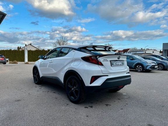 Gebraucht Toyota C-HR Basis 122 PS (89 kW) 2023 Schneeweiß SUV