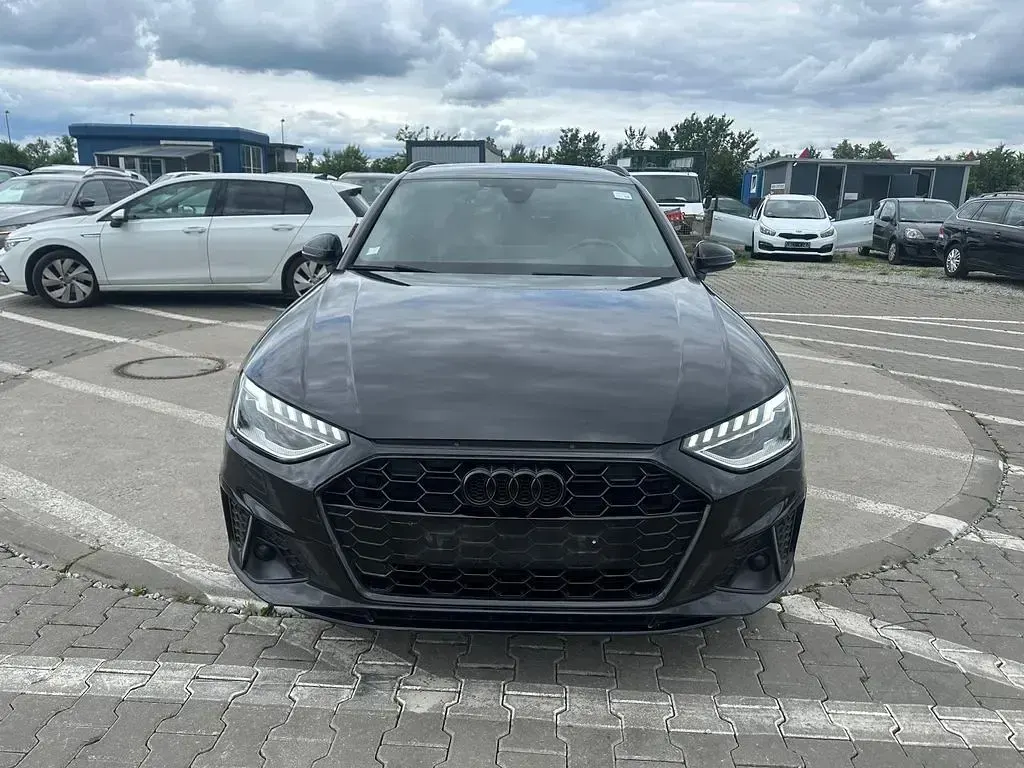 Gebraucht Audi A4 S-Line 150 PS (110 kW) 2022 Schwarz Kombi