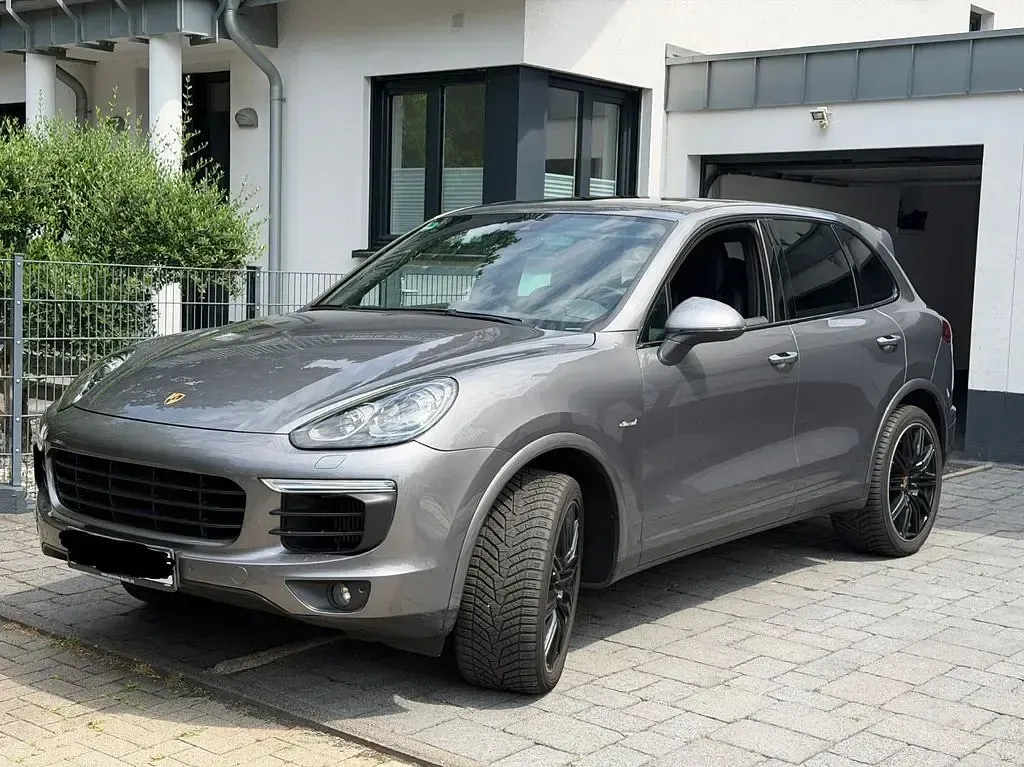 Gebraucht Porsche Cayenne Diesel 262 PS (192 kW) 2017 Grau SUV
