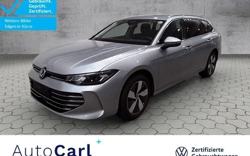 Silbern Gebraucht 2025 VW Passat Business Kombi | 32.980 € (Fairer Preis) - Bild 1/4