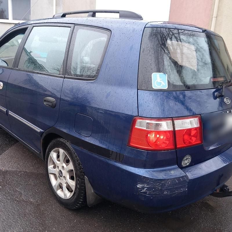 Gebraucht Kia Carens 126 PS (92 kW) 2004 Blau Van / Kleinbus