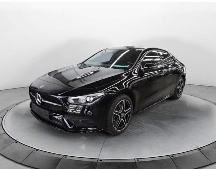 Schwarz Gebraucht 2020 Mercedes E250 AMG line Coupé | 29.900 € (Fairer Preis) - Bild 1/4