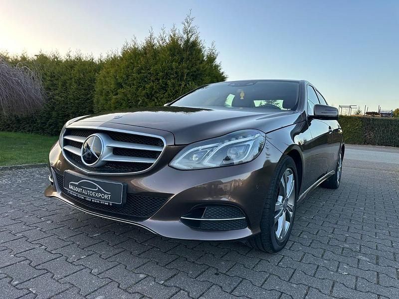 Gebraucht Mercedes E300 231 PS (169 kW) 2014 Braun Limousine