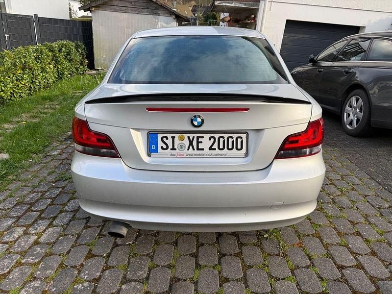 Gebraucht BMW 120 177 PS (130 kW) 2007 Silber Kleinwagen