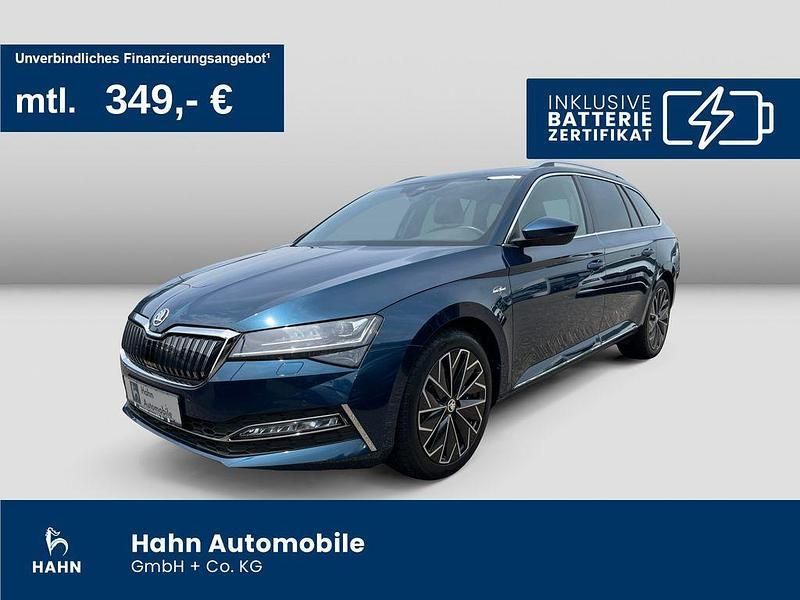 Lavablau metallic met. Gebraucht 2022 Skoda Superb LAURIN & KLEMENT Kombi | 27.350 € (Fairer Preis) - Bild 1/2