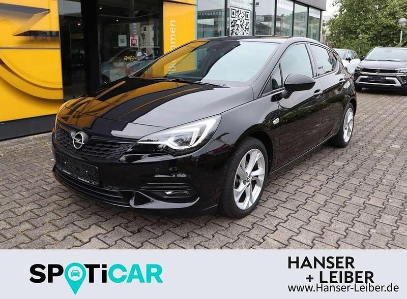 Onyx schwarz Gebraucht 2021 Opel Astra Ultimate Limousine | 17.980 € (Fairer Preis) - Bild 1/4