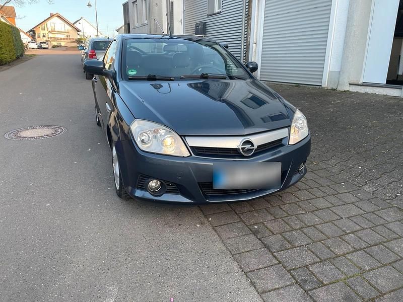 Gebraucht Opel Tigra 90 PS (66 kW) 2006 Blau Cabrio