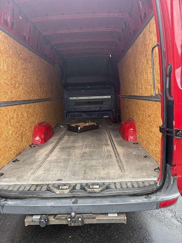 Gebraucht VW Crafter 163 PS (119 kW) 2016 Rot Van