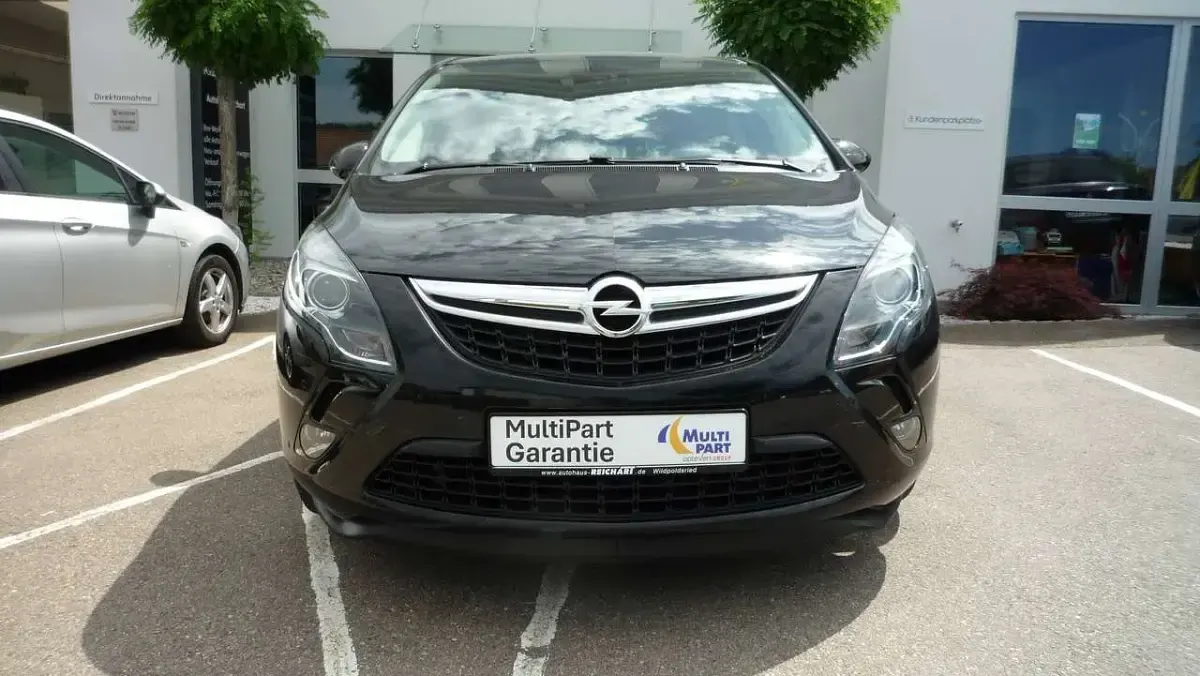 Gebraucht Opel Zafira Tourer Active 120 PS (88 kW) 2016 Schwarz Van / Kleinbus