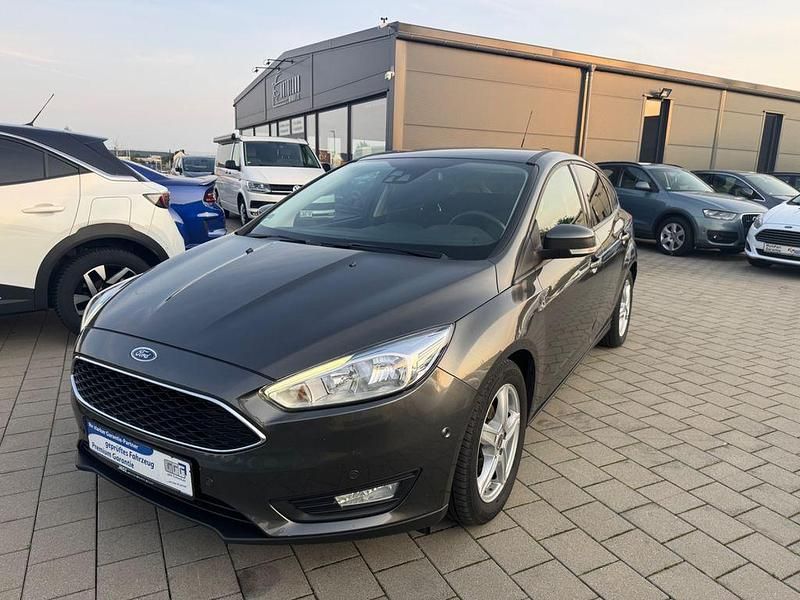 Second-hand Ford Focus 125 CP (91 kW) 2017 Gri Berlinǎ