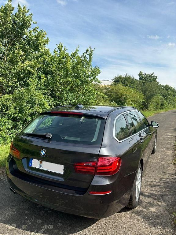 Gebraucht BMW 520 184 PS (135 kW) 2014 Schwarz Kombi
