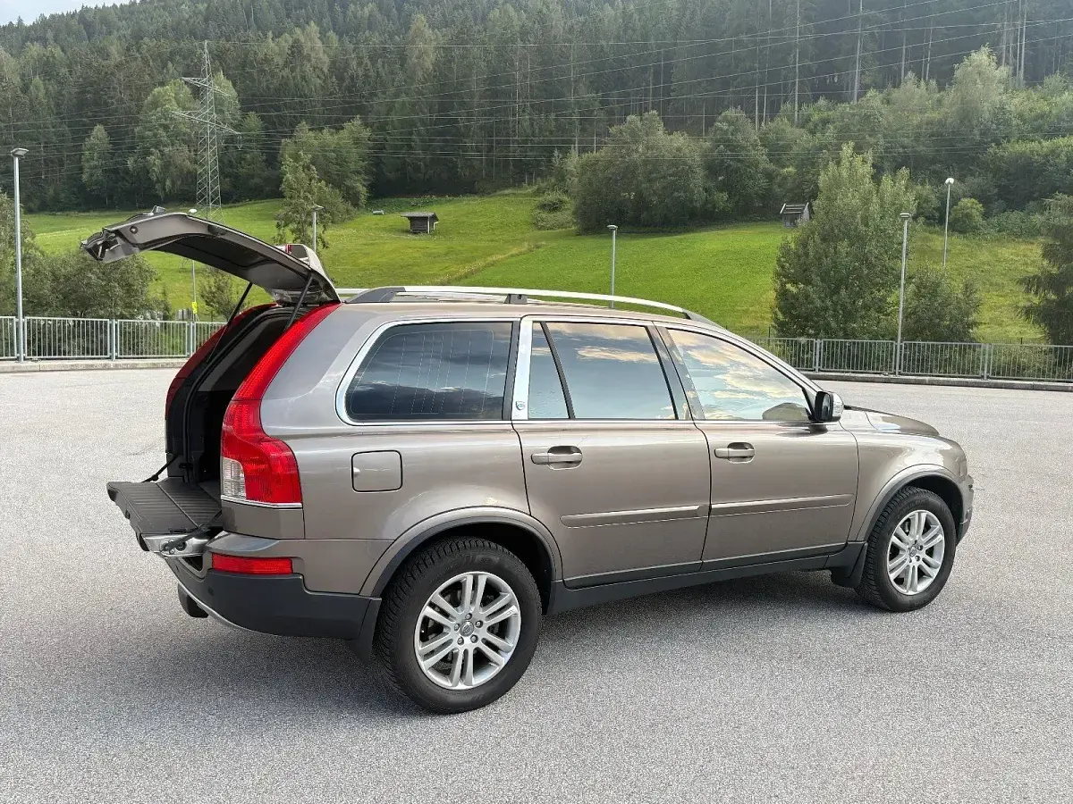 Gebraucht Volvo XC90 Executive 185 PS (136 kW) 2008 Beige SUV