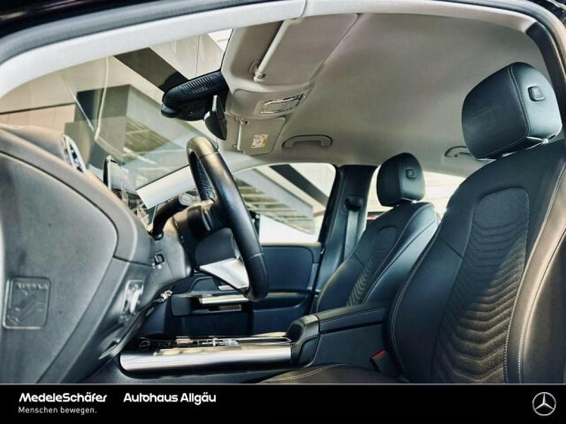 Gebraucht Mercedes 200 150 PS (110 kW) 2024 Unilack nachtschwarz Limousine