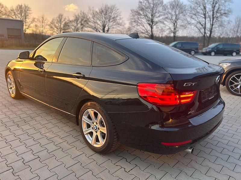 Gebraucht BMW 320 Gran Turismo 184 PS (135 kW) 2015 Schwarz Limousine