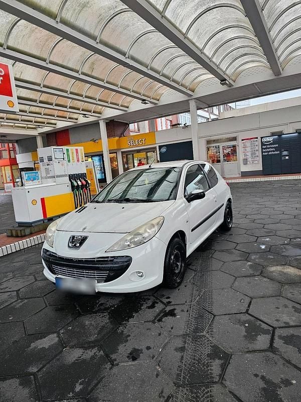 Gebraucht Peugeot 206+ 60 PS (44 kW) 2011 Weiß Kleinwagen