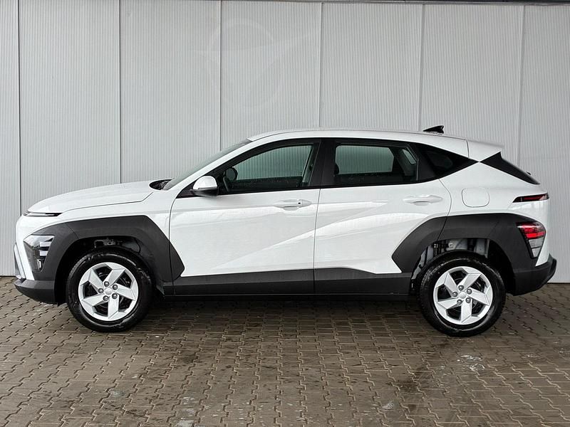 Neu Hyundai Kona Comfort 2025 Atlas white SUV