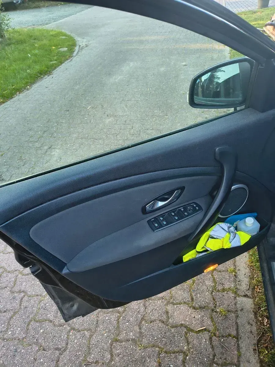 Gebraucht Renault Mégane Dynamique 110 PS (80 kW) 2009 Schwarz Limousine