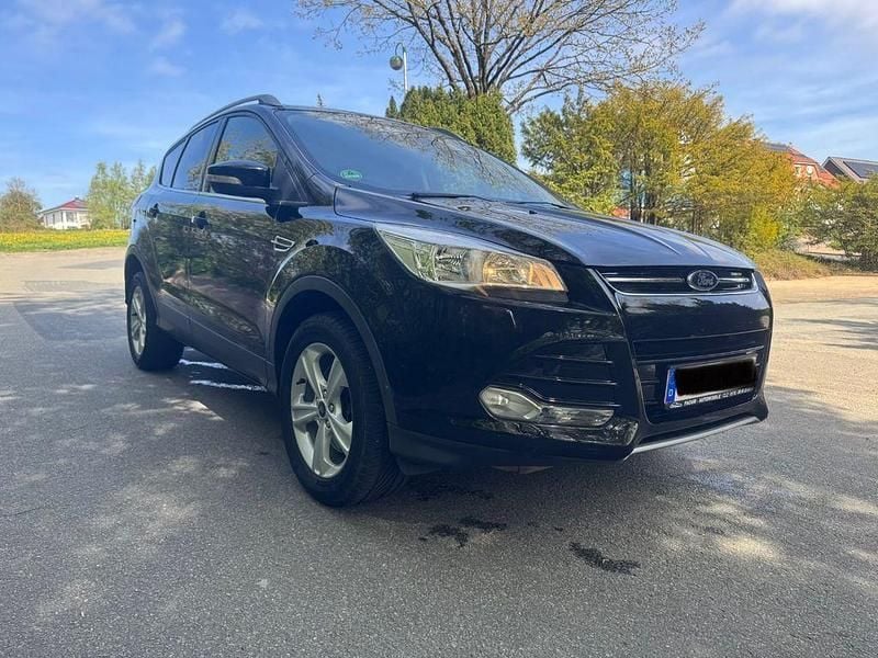 Gebraucht Ford Kuga 182 PS (133 kW) 2015 Schwarz SUV