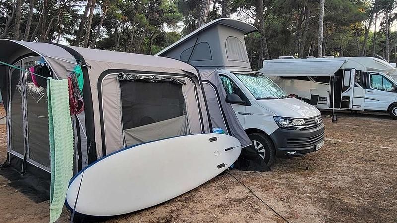 Gebraucht VW Transporter California 102 PS (75 kW) 2017 Weiß Van