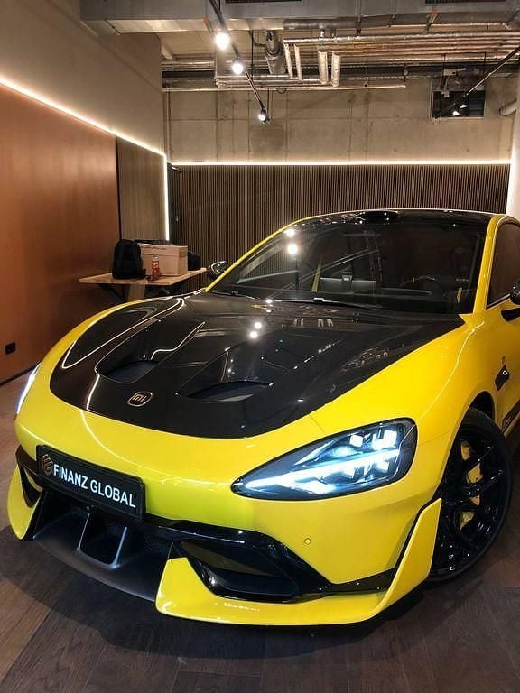 Neu Xiaomi SU7 219 kW (299 PS) 2026 Gelb Limousine