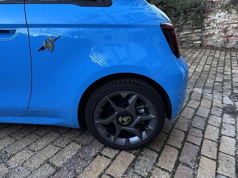 Gebraucht Abarth 500C 114 kW (155 PS) 2023 Blau Cabrio