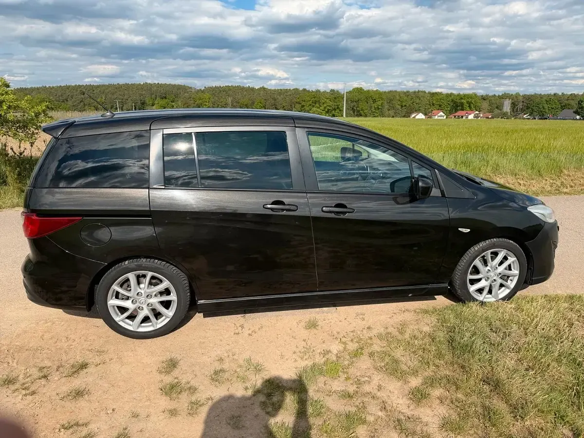 Gebraucht Mazda 5 116 PS (85 kW) 2011 Schwarz Van / Kleinbus
