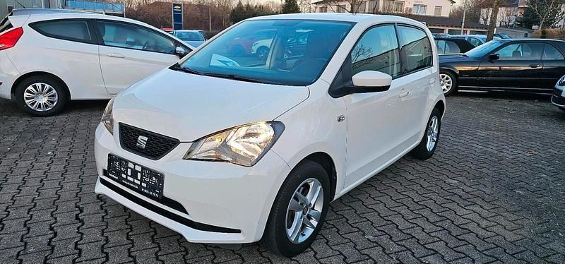 Weiß Gebraucht 2015 Seat Mii Chic Kleinwagen | 5.500 € (Etwas zu teuer) - Bild 1/4