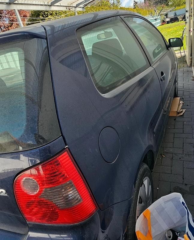 Second-hand VW Polo 2004 Albastru Hatchback