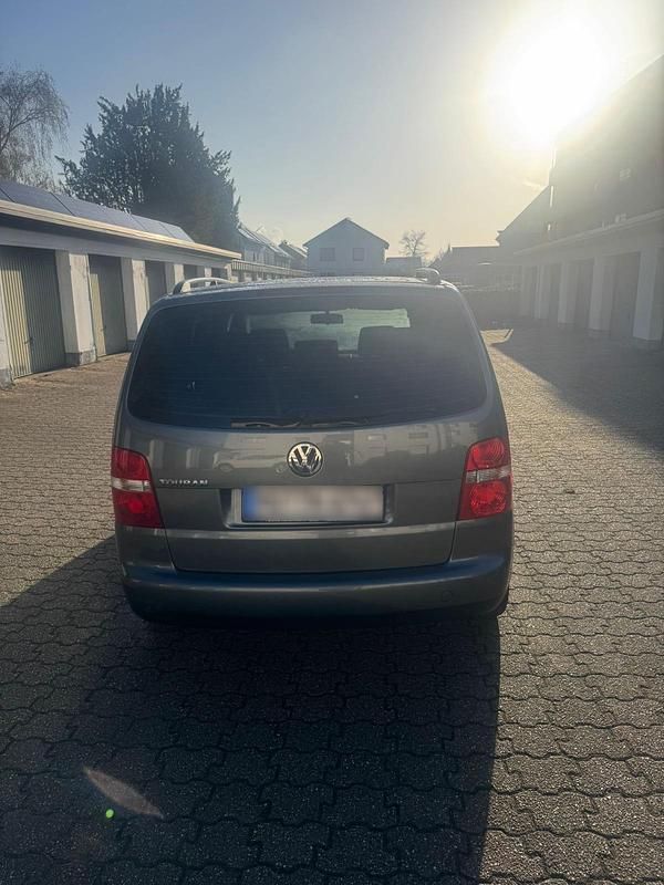 Gebraucht VW Touran 115 PS (84 kW) 2004 Grau Van / Kleinbus