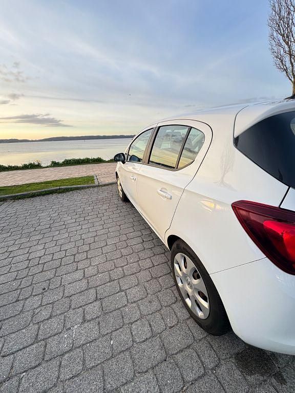 Second-hand Opel Corsa Selection 90 CP (66 kW) 2018 Alb Hatchback