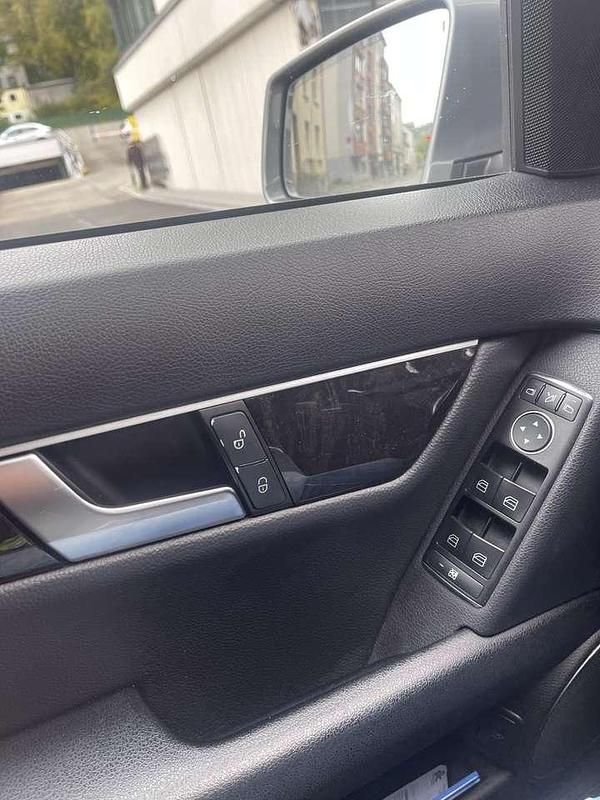 Gebraucht 2011 Mercedes C220 Avantgarde Limousine | 8.490 € (Etwas zu teuer) - Bild 1/4