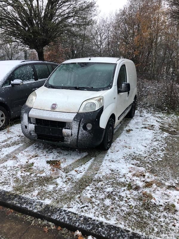 Weiß Gebraucht 2010 Fiat Fiorino Van | 3.500 € (Guter Preis) - Bild 1/4