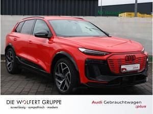 Gebraucht Audi SQ6 e-tron 359 kW (489 PS) 2025 Rot (soneirarot metallic) SUV